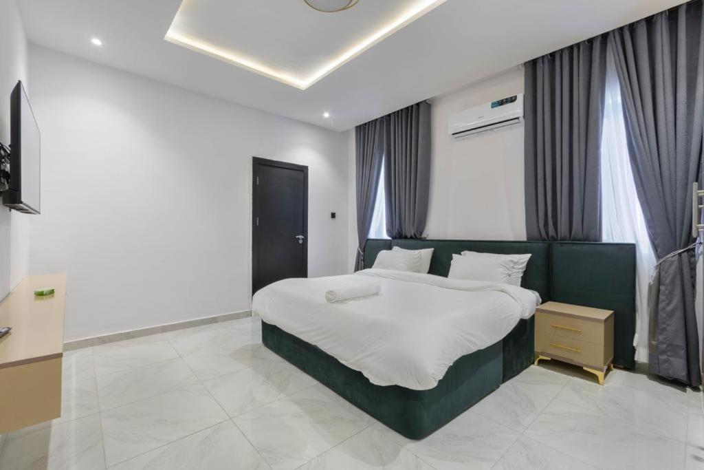 Villa Toscana Luxe Gra Port Harcourt Esterno foto