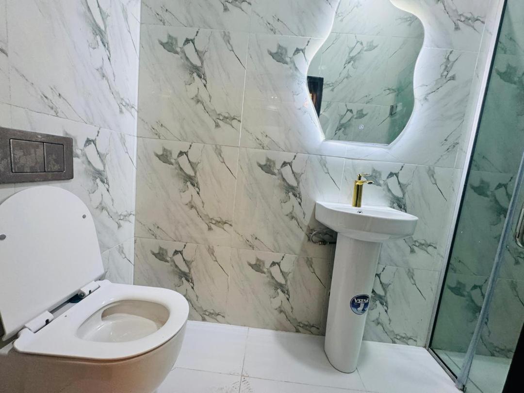 Villa Toscana Luxe Gra Port Harcourt Esterno foto