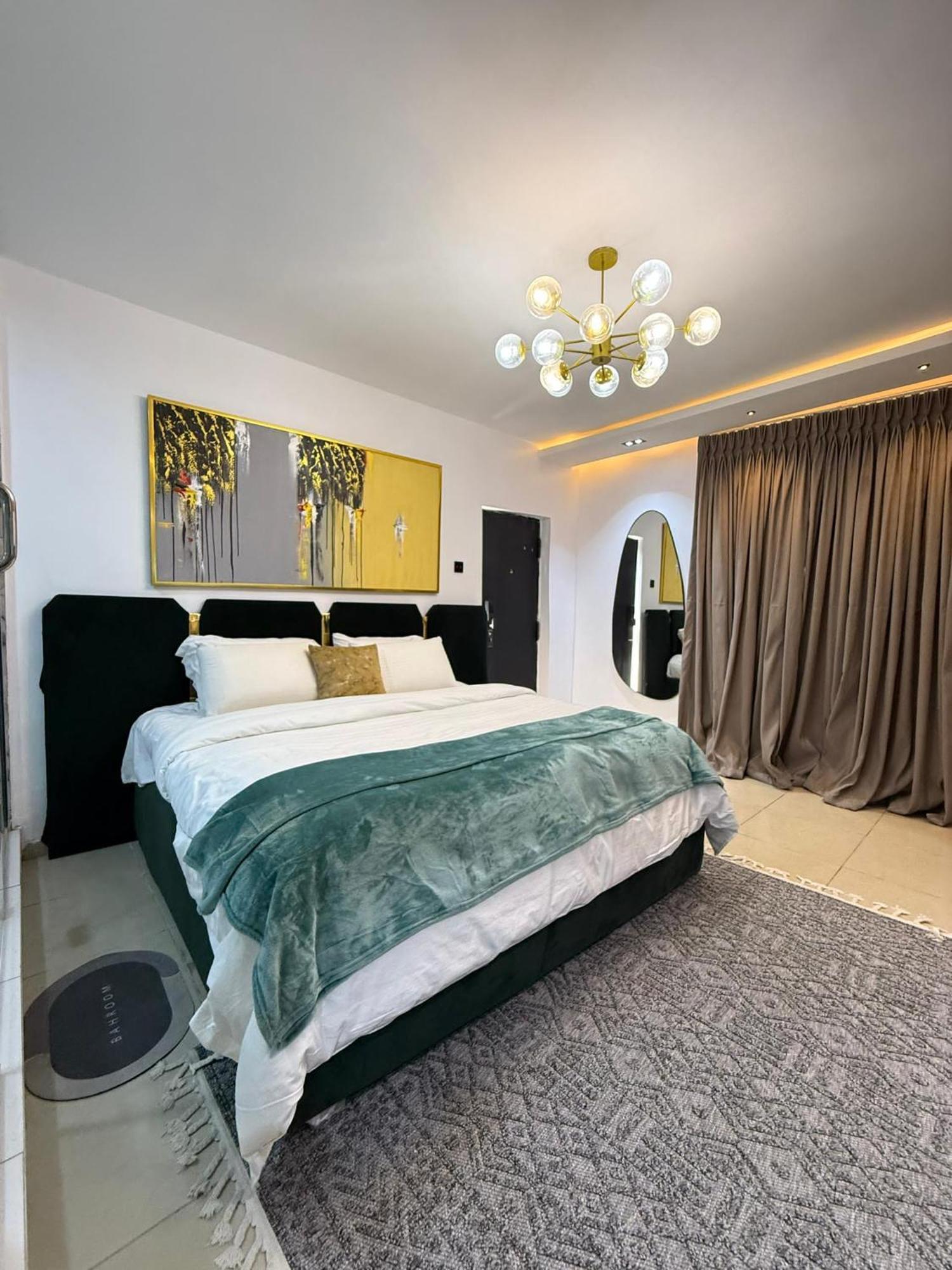 Villa Toscana Luxe Gra Port Harcourt Esterno foto