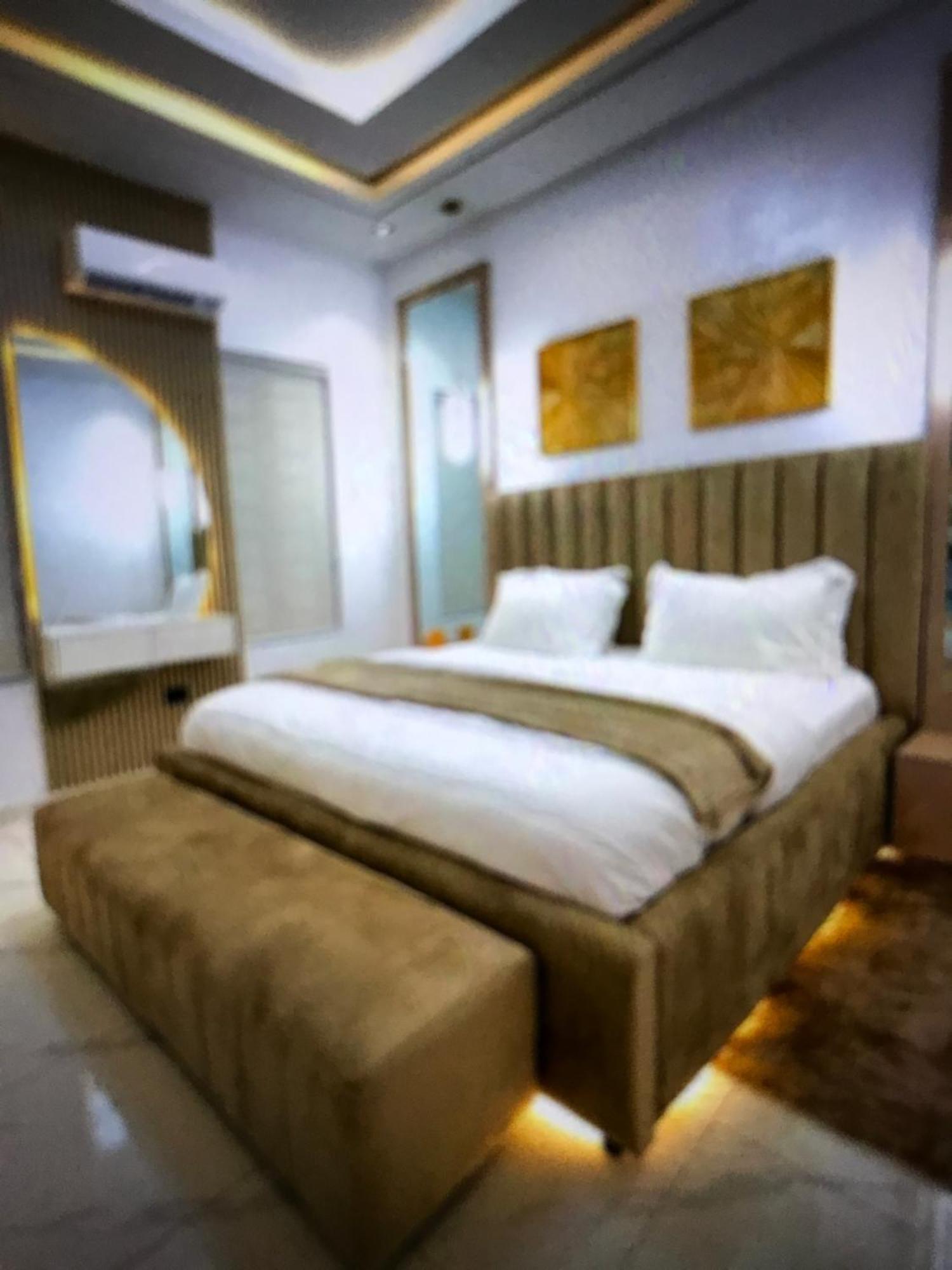 Villa Toscana Luxe Gra Port Harcourt Esterno foto